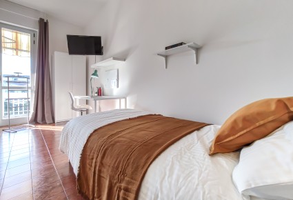 ROOM 1